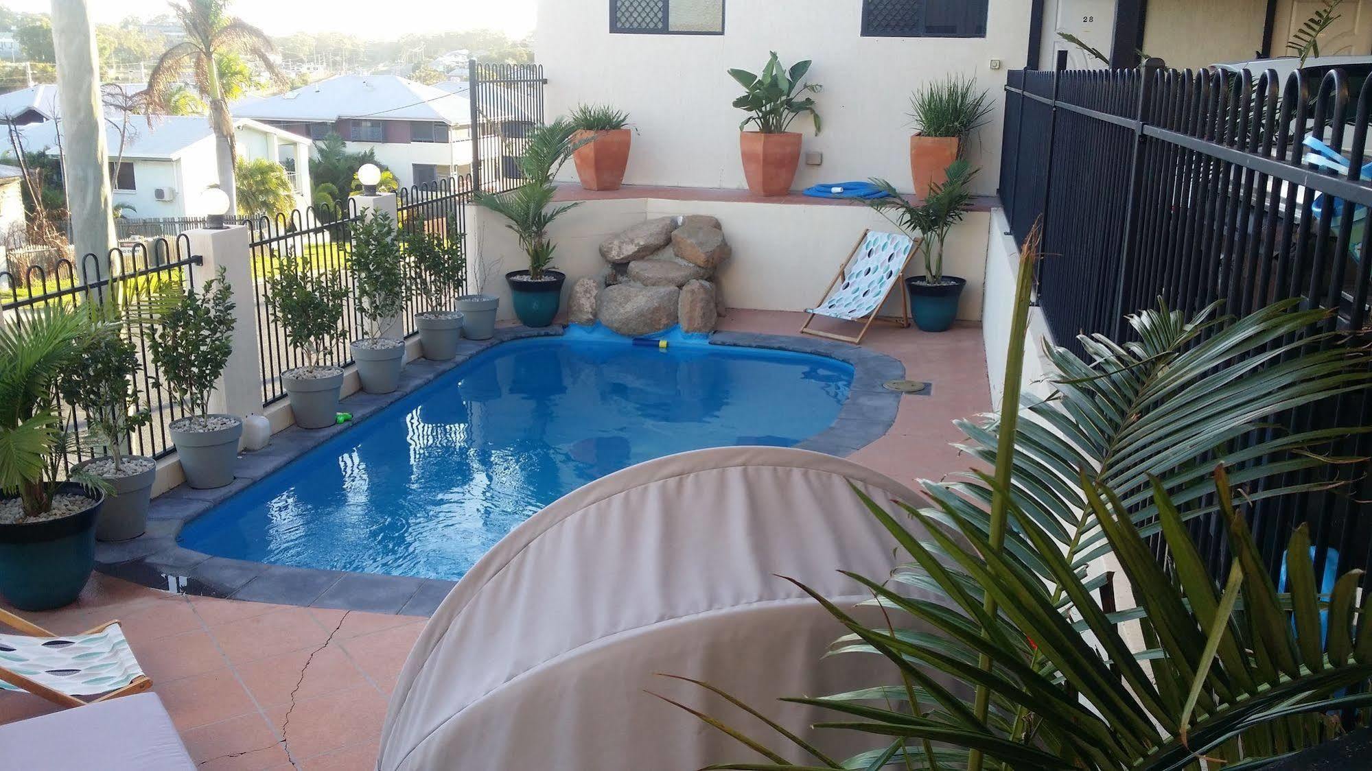 Harbour City Motel แกลดสตัน ภายนอก รูปภาพ